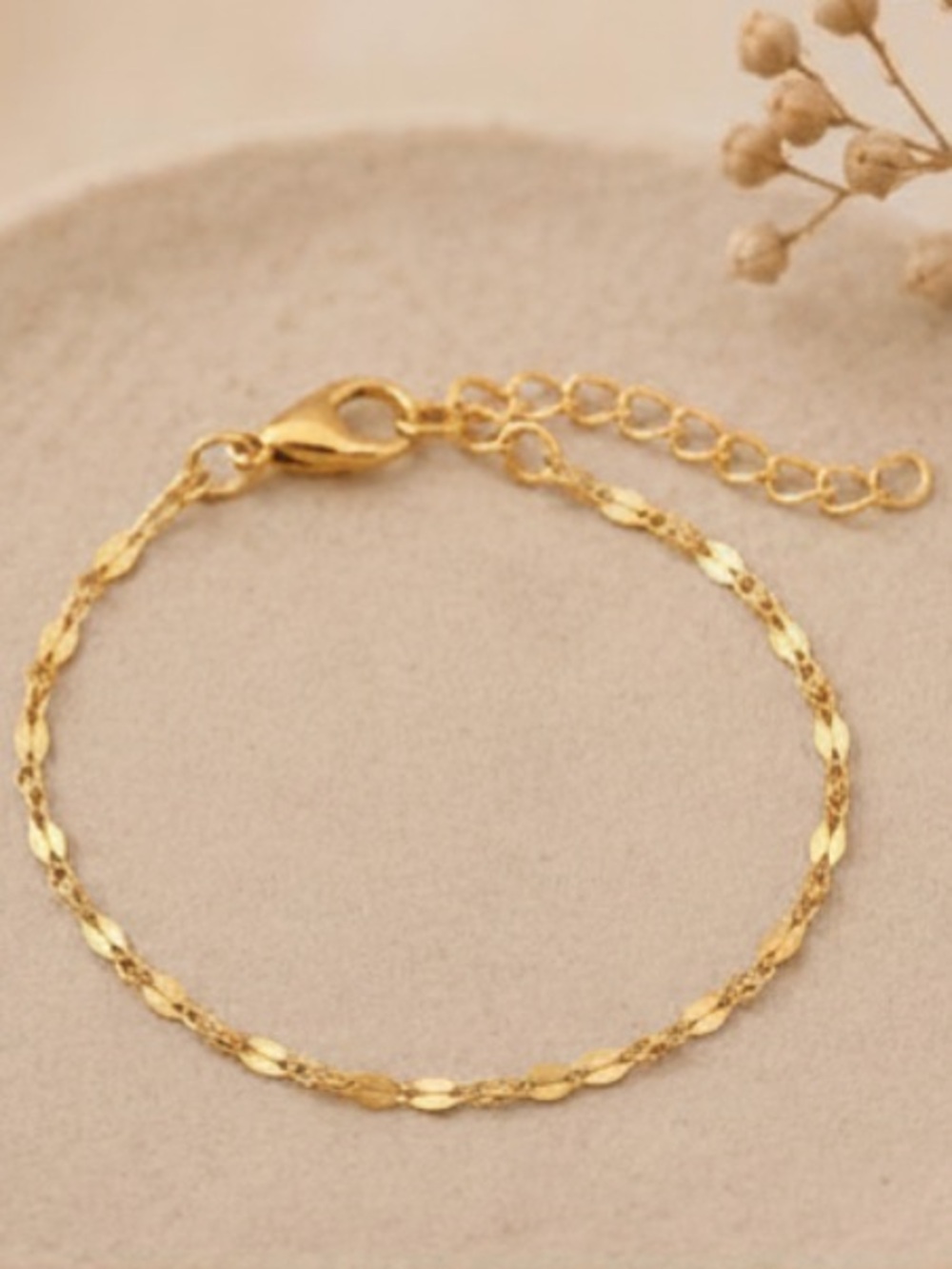 ✨$15 each or 3 for $30 
Minimal Gold Chain Bracelet 🤍 💦Waterproof💦